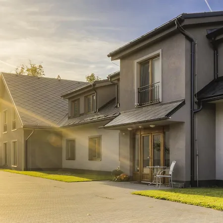 Hotel Penzion Holicky Dvur 3*